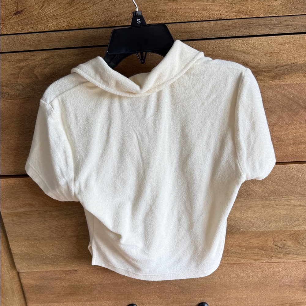 Cream Crop Top - Picture 3 of 5